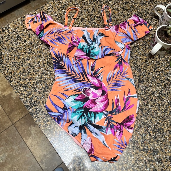 Floral Ruffel One Piece - Picture 4 of 4